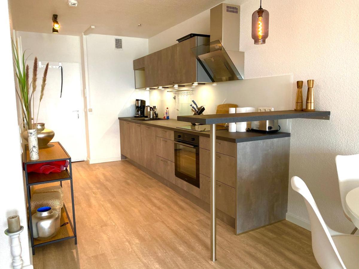 Studio-Apartment mit Panorama-Meerblick und direkter Strandlage in Scharbeutz Exterior foto